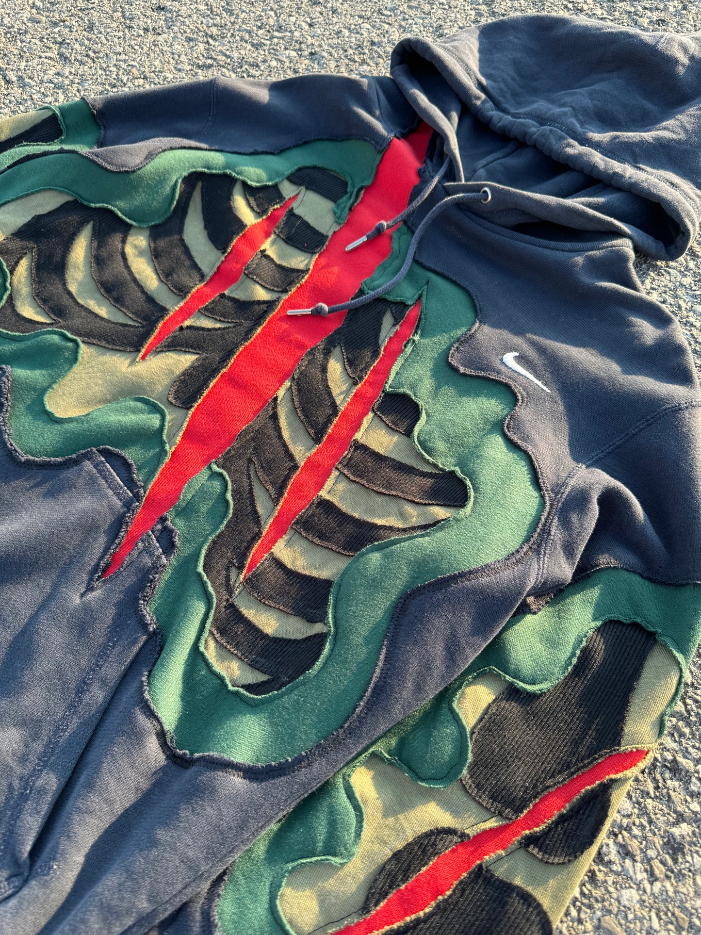 Navy/Green Claw Bones Hoodie Size Medium (M)