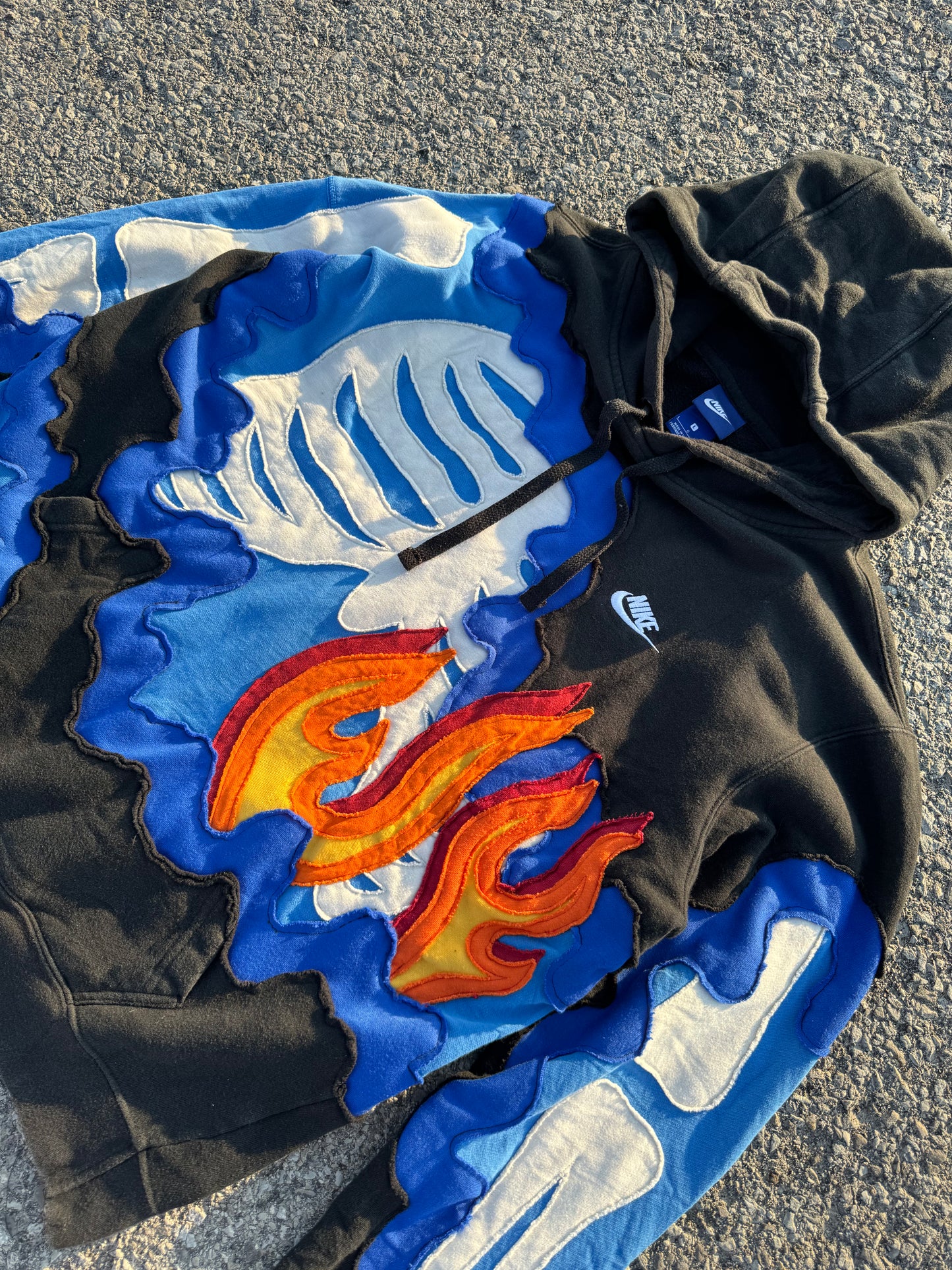 Bonefire Blaze Hoodie Size Large (L)